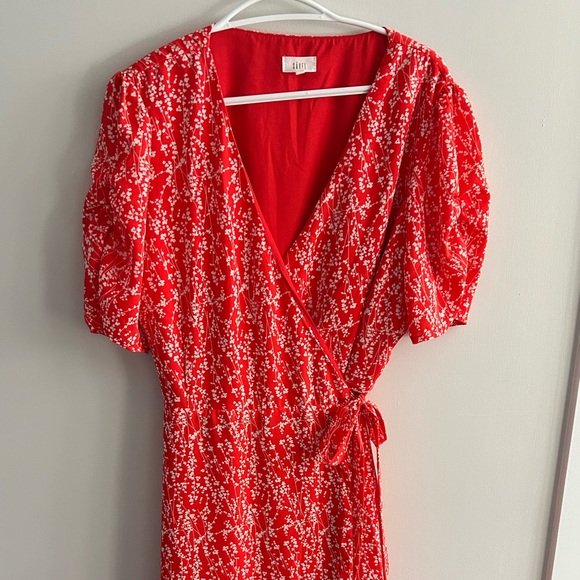 Savel Wrap Dress - Bright red with white flowers - Picture 2 of 4